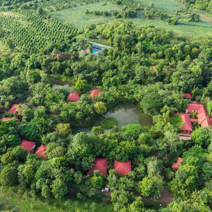 Memoria Palace & Resort Pailin Exterior photo