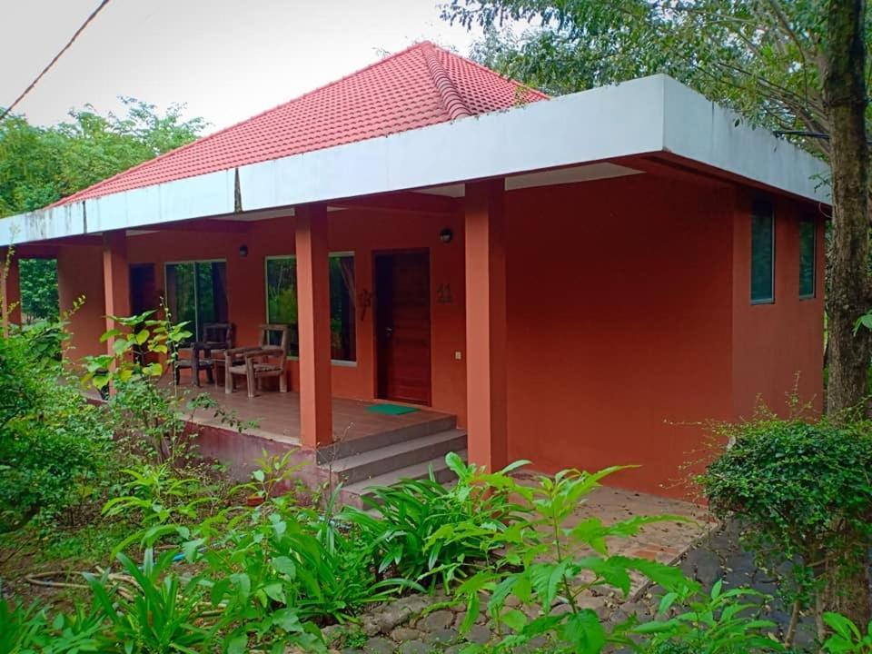 Memoria Palace & Resort Pailin Exterior photo
