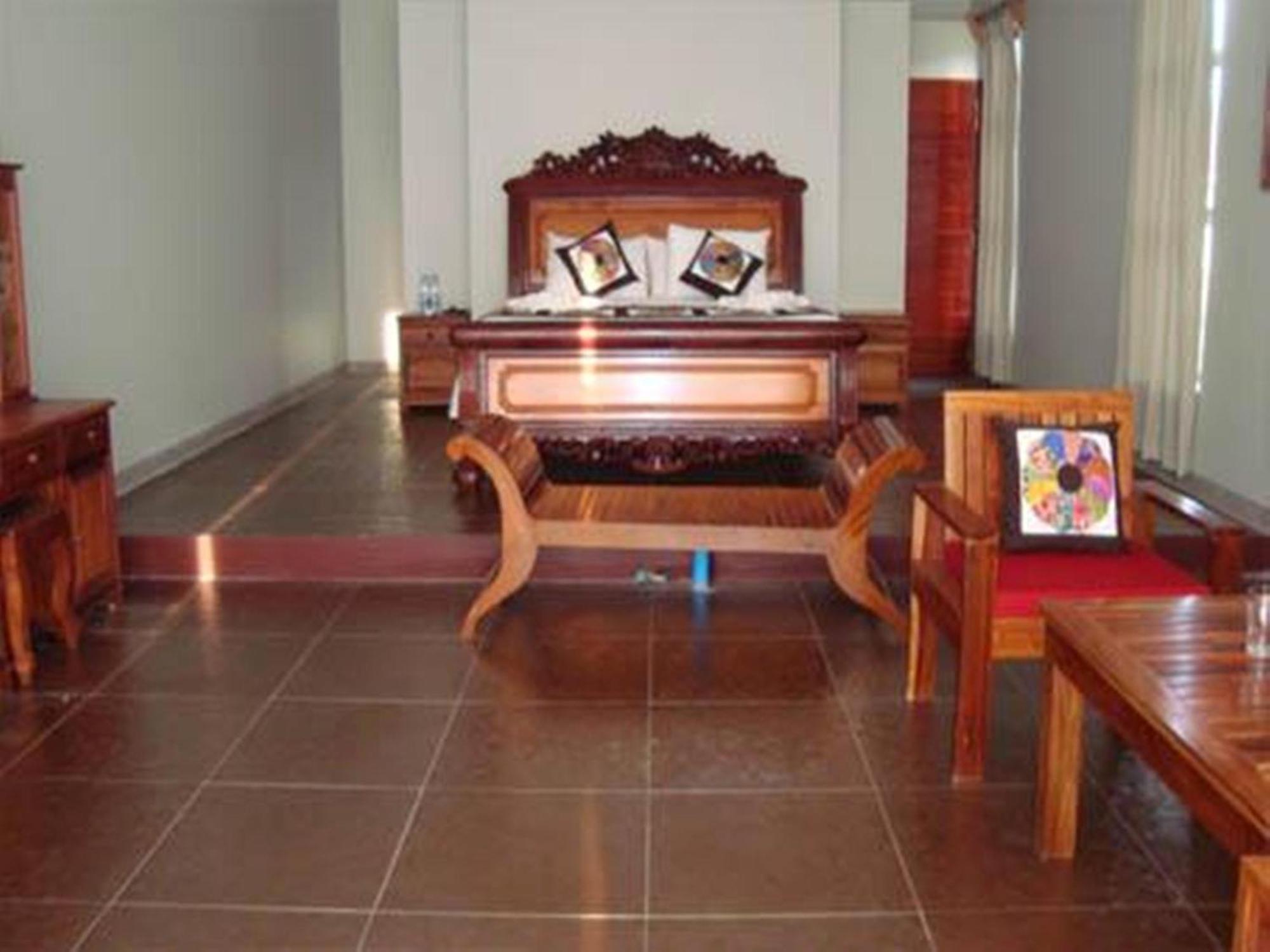 Memoria Palace & Resort Pailin Exterior photo