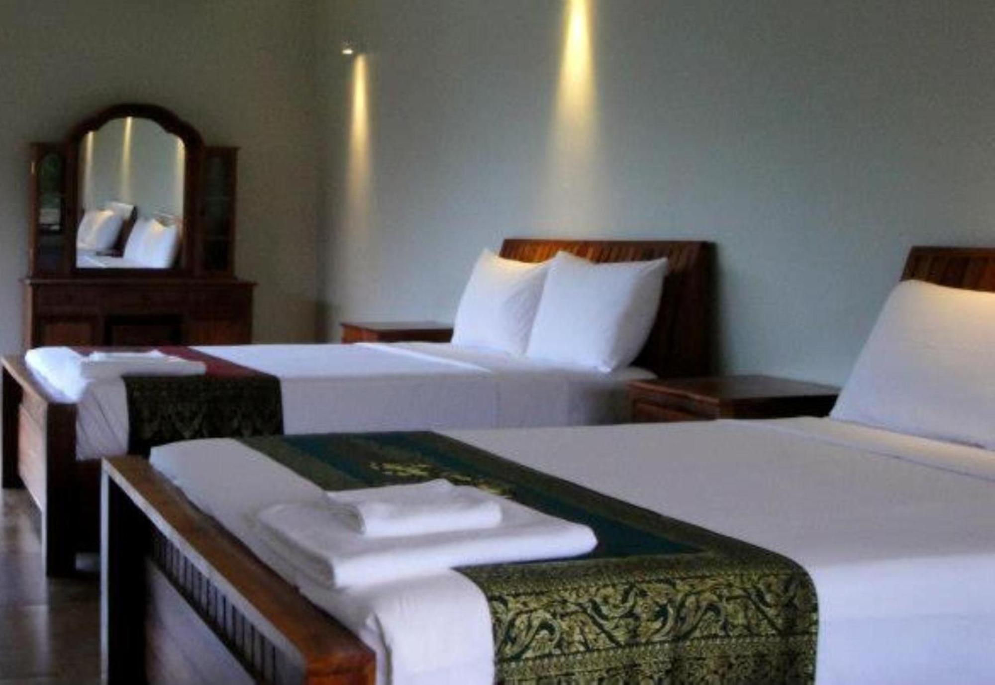 Memoria Palace & Resort Pailin Exterior photo