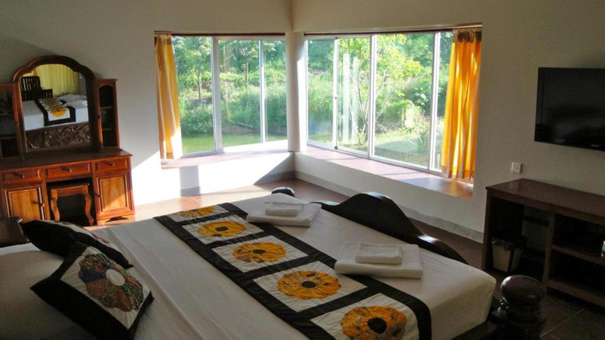 Memoria Palace & Resort Pailin Exterior photo