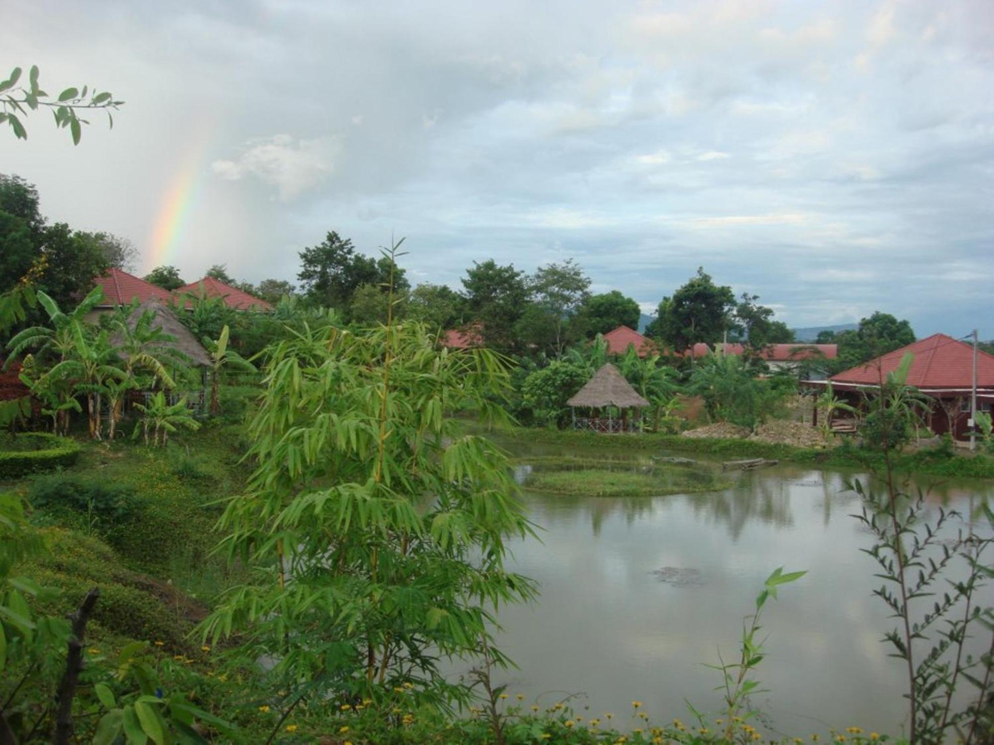 Memoria Palace & Resort Pailin Exterior photo